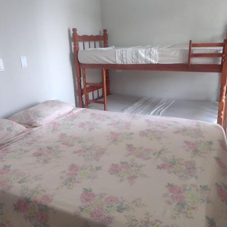 Recanto Bellamar Pousada E Hostel กัวรูจา ภายนอก รูปภาพ